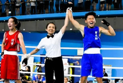 格鬥/近視雷射後首次比賽「殺人蜂」莊凱婷拳不能打、腳不能踢 卻逆勢拿下金牌! 格鬥/近視雷射後首次比賽「殺人蜂」莊凱婷拳不能打、腳不能踢 卻逆勢拿下金牌!