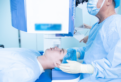 50歲也可嚮往脫鏡人生？醫曝新一代SMART TransPRK 4.0一次搞定老花、近視與散光