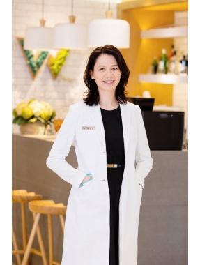 濰視眼科醫師陳子儀